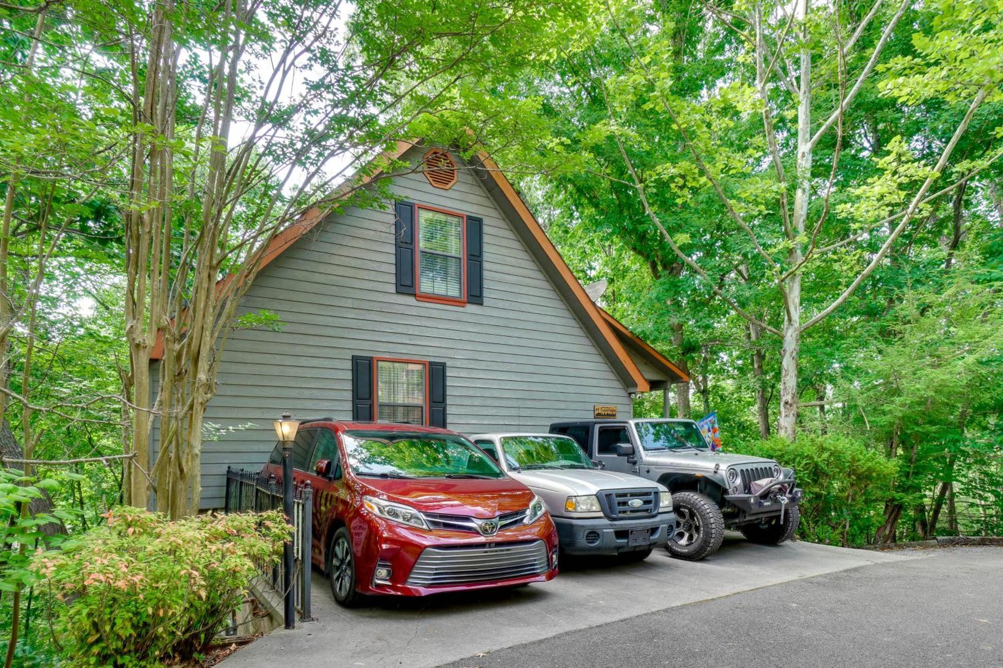 Smoky Mountain Cabin With Deck And Hot Tub! Pigeon Forge Eksteriør bilde