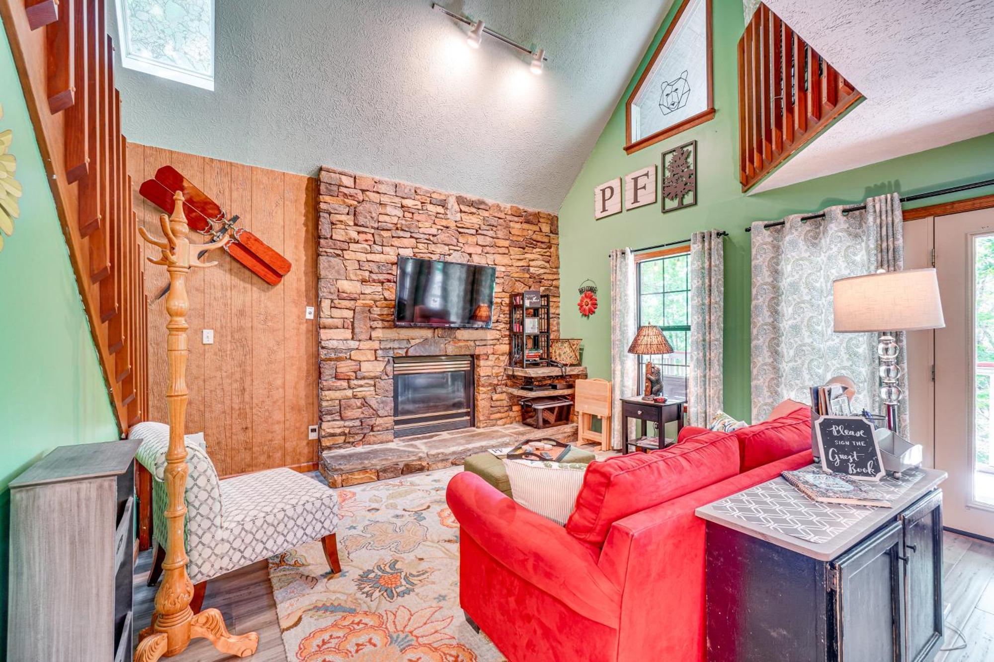 Smoky Mountain Cabin With Deck And Hot Tub! Pigeon Forge Eksteriør bilde