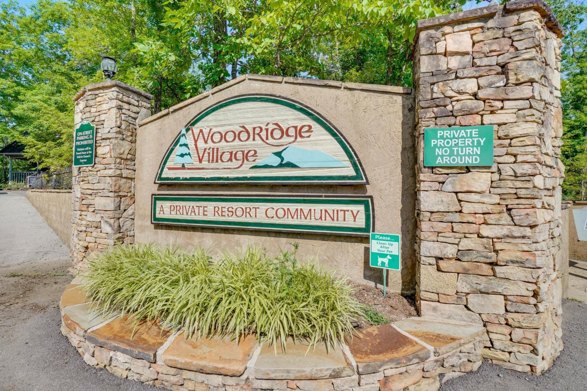 Smoky Mountain Cabin With Deck And Hot Tub! Pigeon Forge Eksteriør bilde