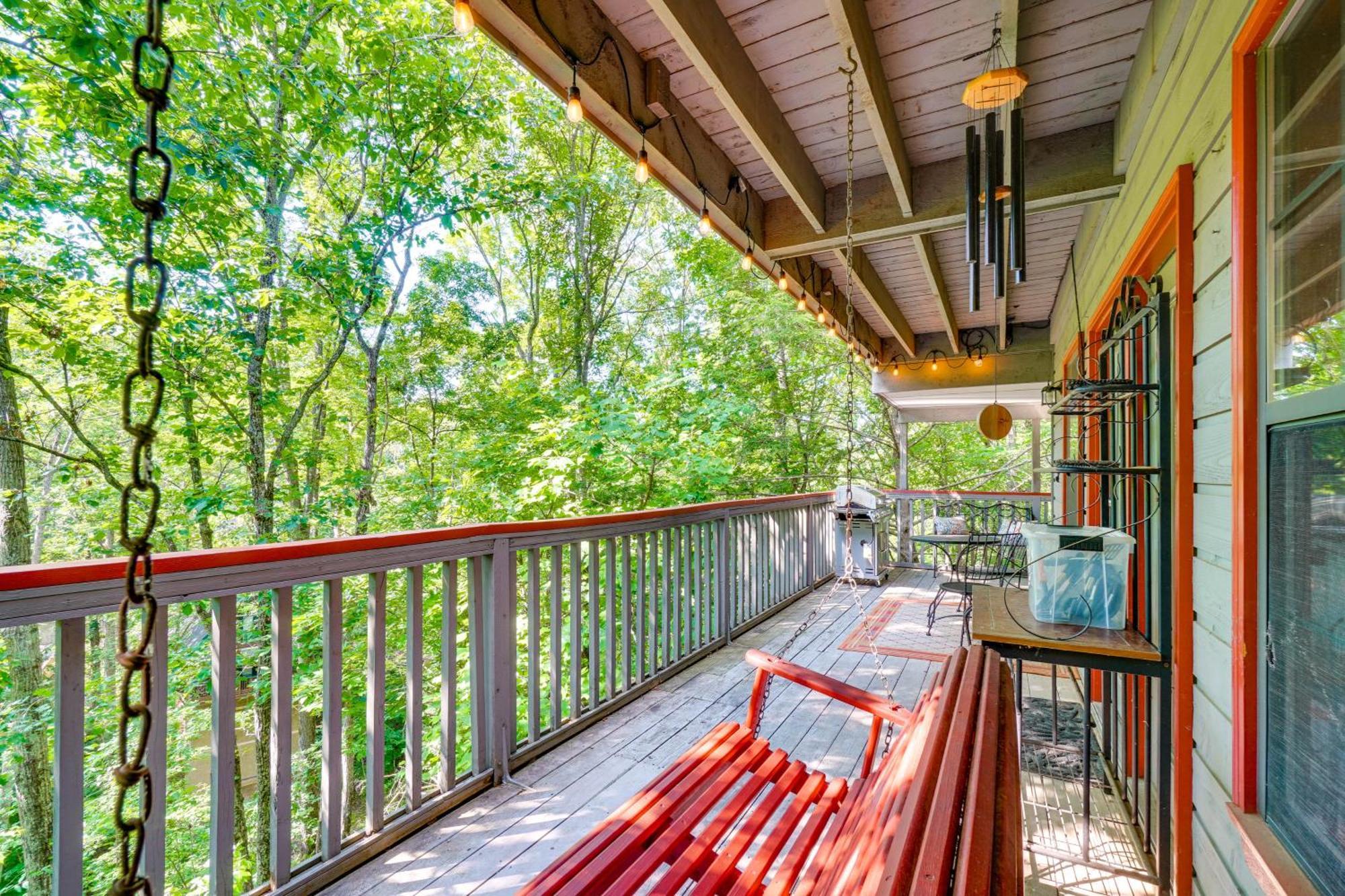 Smoky Mountain Cabin With Deck And Hot Tub! Pigeon Forge Eksteriør bilde