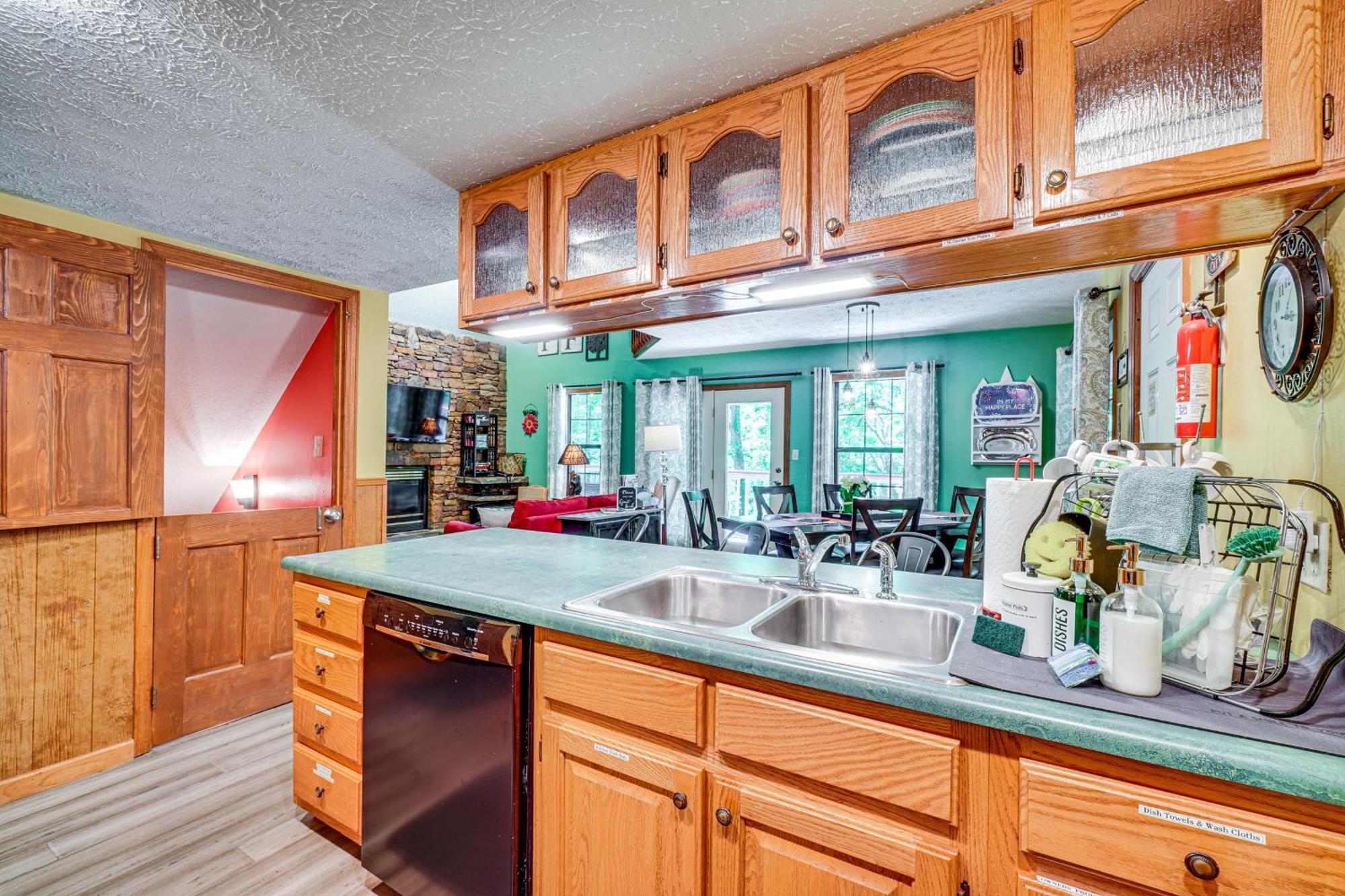 Smoky Mountain Cabin With Deck And Hot Tub! Pigeon Forge Eksteriør bilde